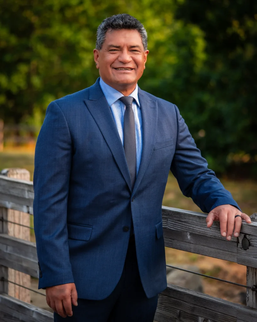 Talk to Luis Garcia Candidate Luis Hillsboro